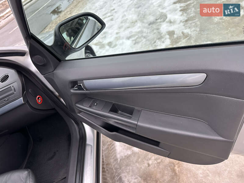 Универсал Opel Astra 2009 в Киеве