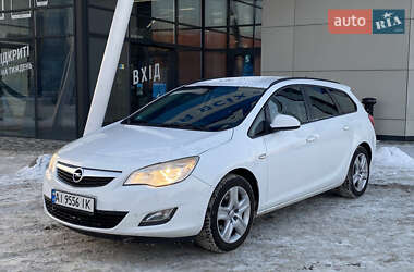 Универсал Opel Astra 2011 в Киеве