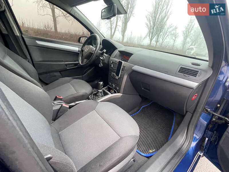 Универсал Opel Astra 2006 в Черновцах фото 30 Универсал Opel Astra 2006 в Черновцах