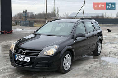 Универсал Opel Astra 2005 в Новом Буге