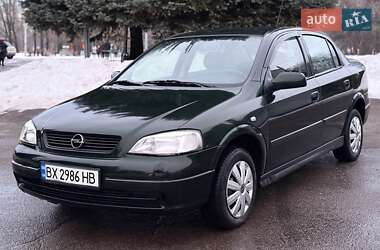 Седан Opel Astra 2003 в Ровно