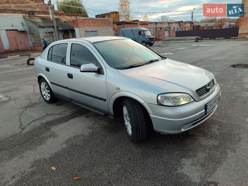 Хэтчбек Opel Astra 2002 в Чернигове