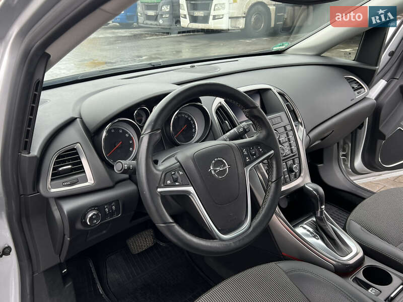 Универсал Opel Astra 2011 в Луцке фото 44 Универсал Opel Astra 2011 в Луцке