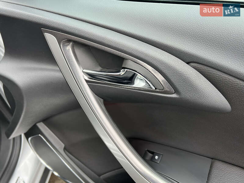 Универсал Opel Astra 2011 в Луцке фото 91 Универсал Opel Astra 2011 в Луцке