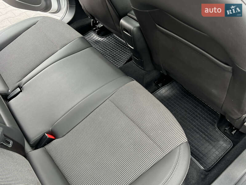 Универсал Opel Astra 2011 в Луцке фото 96 Универсал Opel Astra 2011 в Луцке