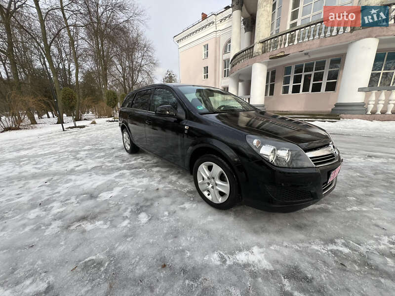 Универсал Opel Astra 2010 в Ватутино фото 20 Универсал Opel Astra 2010 в Ватутино