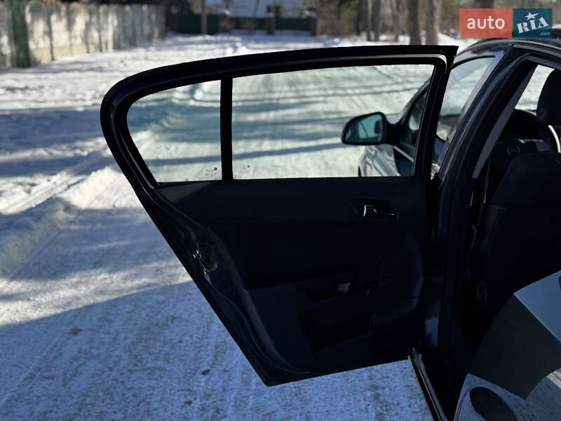 Хэтчбек Opel Astra 2009 в Киеве