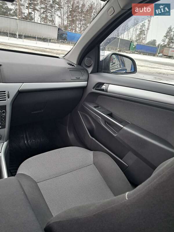 Универсал Opel Astra 2009 в Ковеле