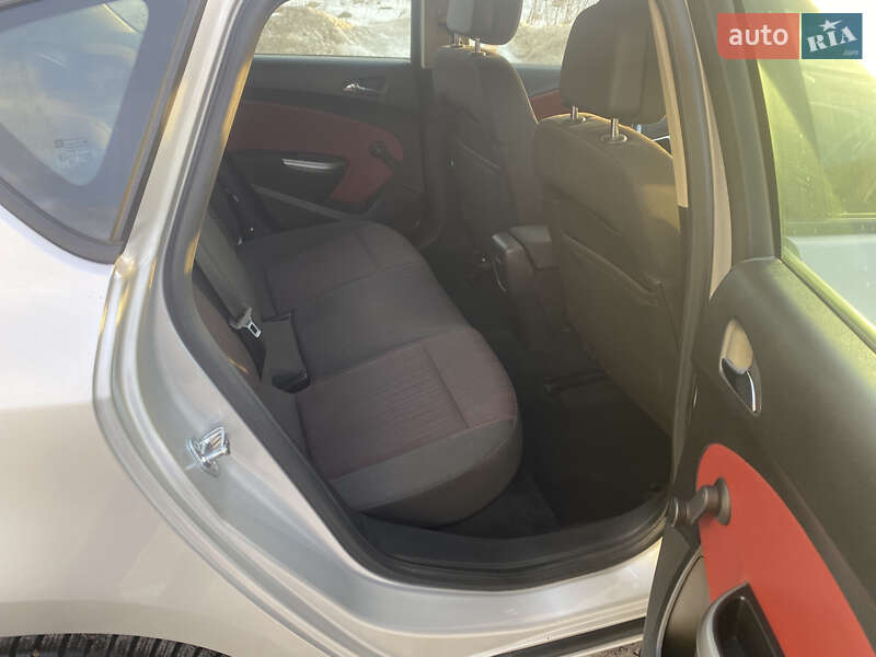 Хетчбек Opel Astra 2011 в Львові фото 7 Хетчбек Opel Astra 2011 в Львові