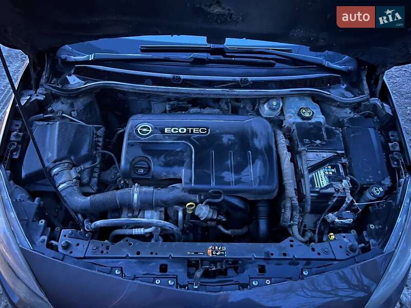 Универсал Opel Astra 2014 в Бродах