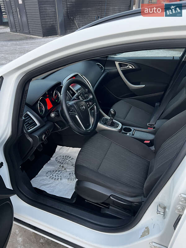 Универсал Opel Astra 2011 в Самборе фото 18 Универсал Opel Astra 2011 в Самборе