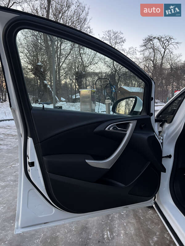 Универсал Opel Astra 2011 в Самборе фото 23 Универсал Opel Astra 2011 в Самборе