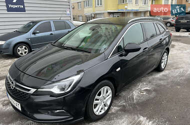 Универсал Opel Astra 2017 в Киеве