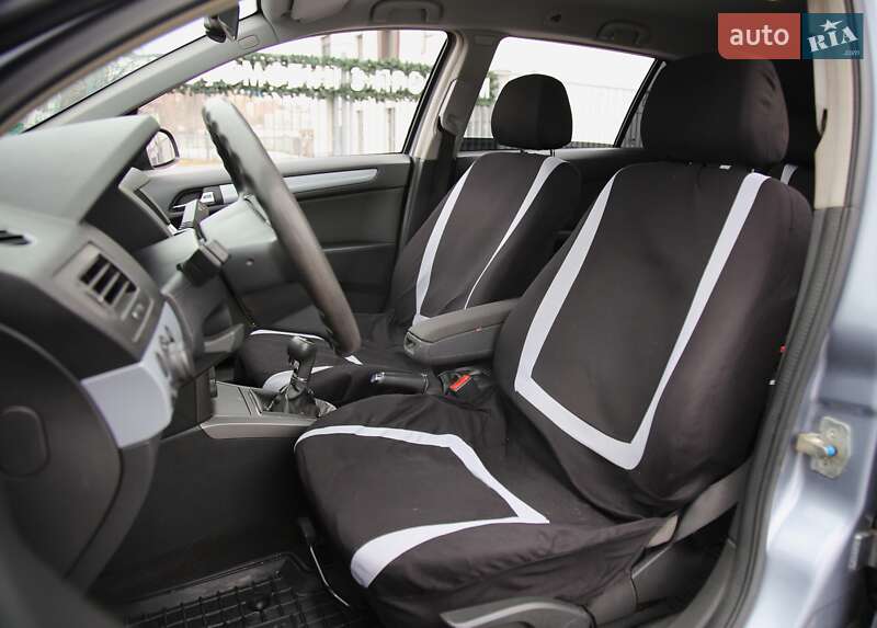 Универсал Opel Astra 2004 в Харькове