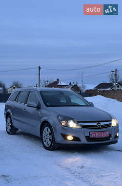 Універсал Opel Astra 2009 в Дубні