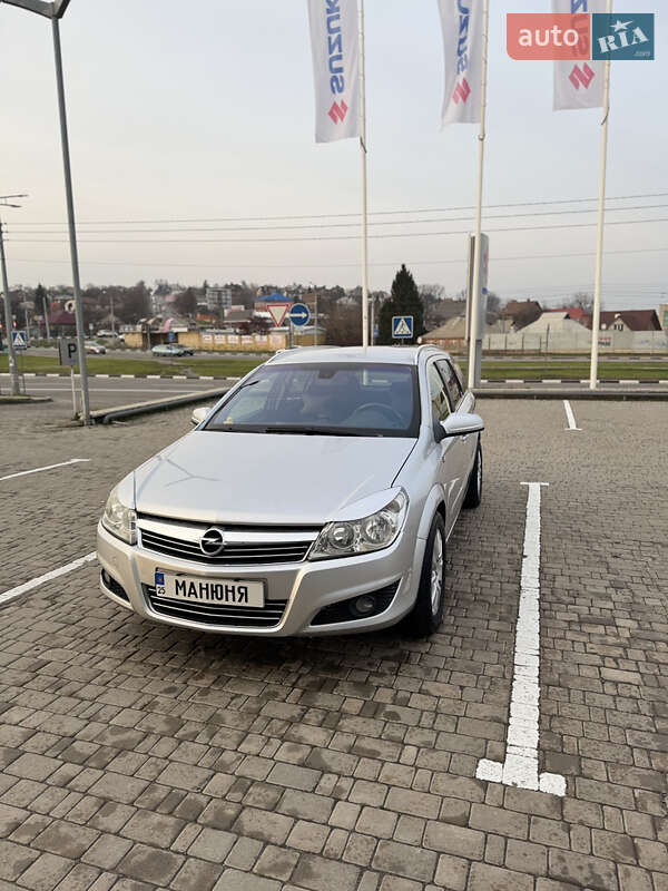 Универсал Opel Astra 2008 в Балаклее