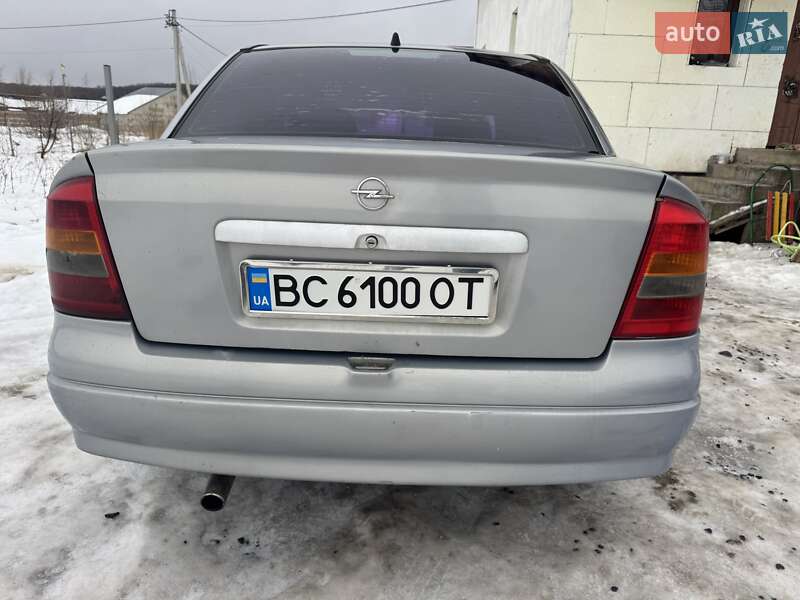Седан Opel Astra 2001 в Львові