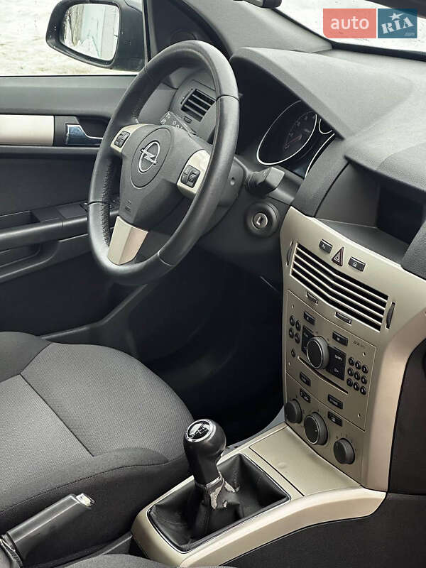 Универсал Opel Astra 2008 в Луцке фото 9 Универсал Opel Astra 2008 в Луцке