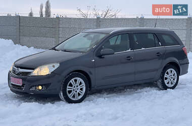 Универсал Opel Astra 2009 в Луцке