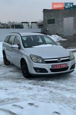 Універсал Opel Astra 2005 в Долині