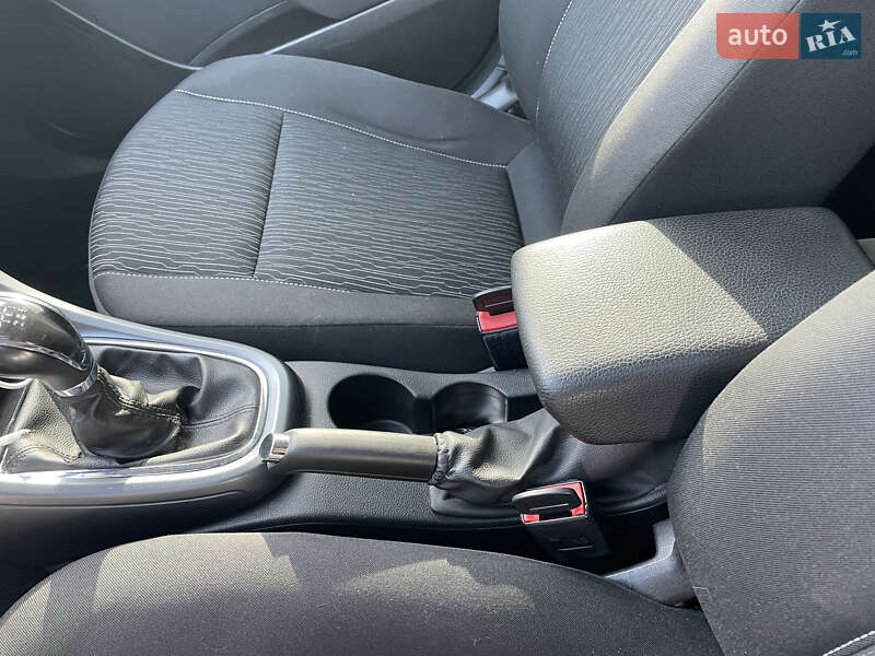 Универсал Opel Astra 2016 в Житомире