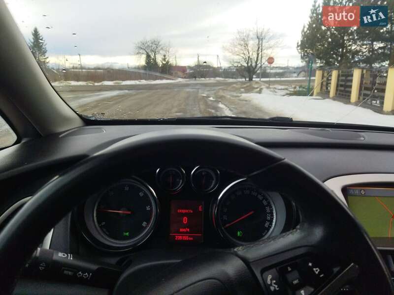 Универсал Opel Astra 2011 в Ивано-Франковске