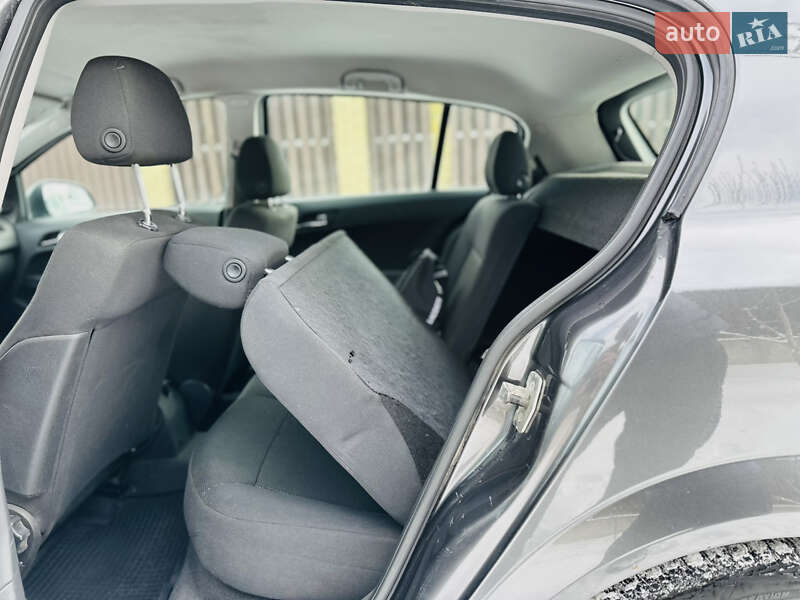 Хэтчбек Opel Astra 2009 в Киеве фото 22 Хэтчбек Opel Astra 2009 в Киеве