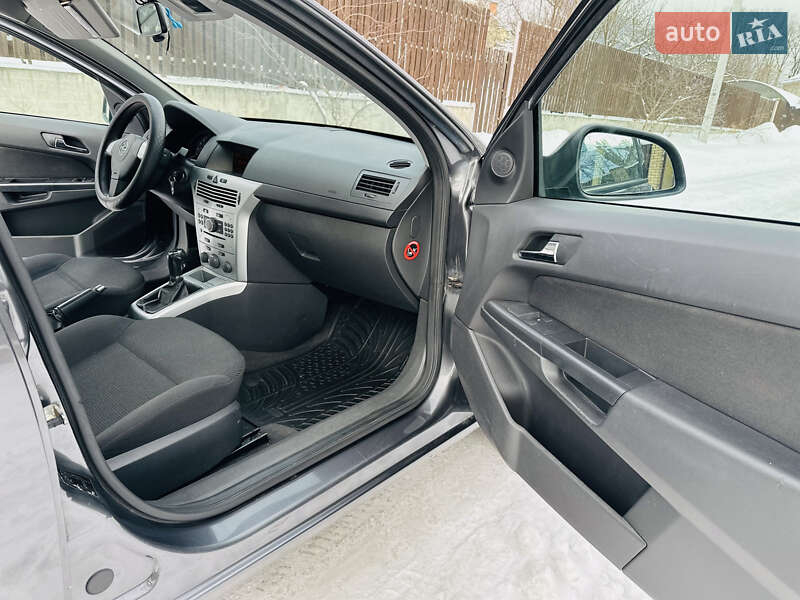 Хэтчбек Opel Astra 2009 в Киеве фото 24 Хэтчбек Opel Astra 2009 в Киеве