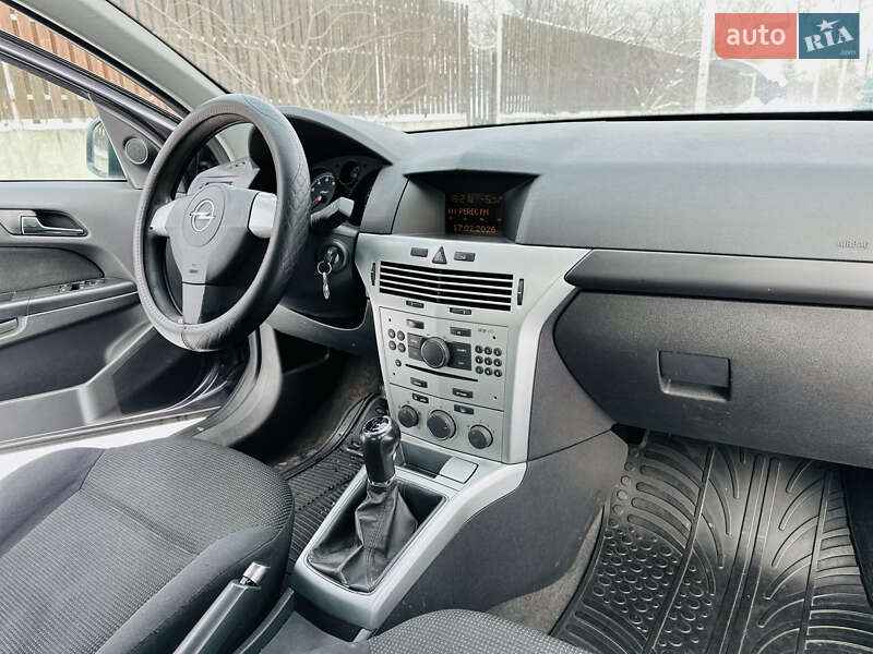 Хэтчбек Opel Astra 2009 в Киеве фото 26 Хэтчбек Opel Astra 2009 в Киеве