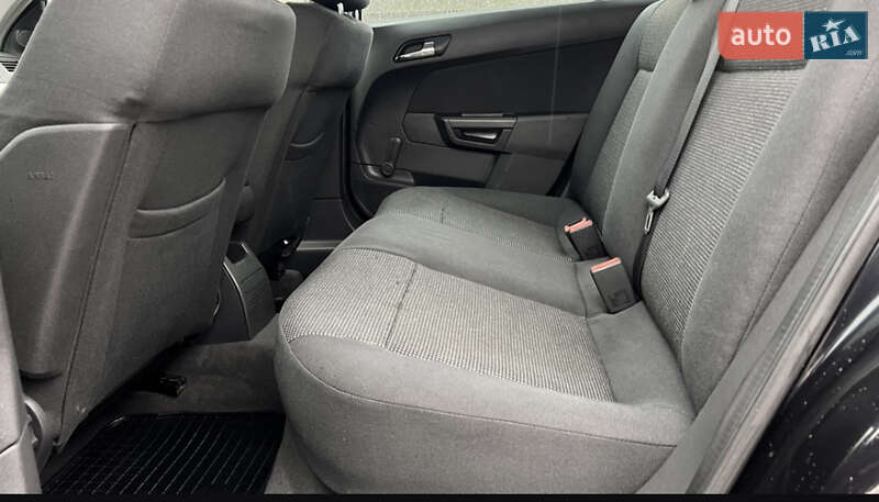 Універсал Opel Astra 2006 в Хмельницькому