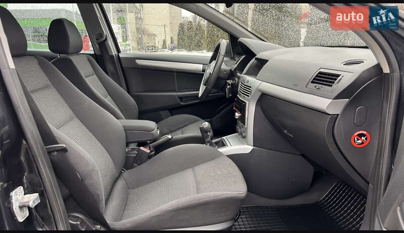 Універсал Opel Astra 2006 в Хмельницькому