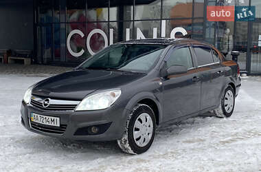 Седан Opel Astra 2012 в Киеве