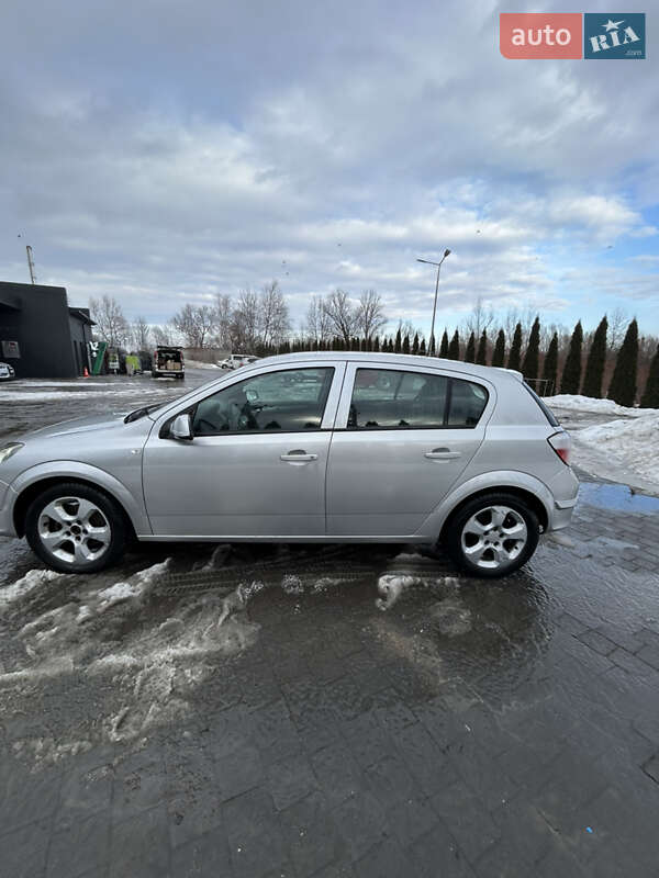 Хэтчбек Opel Astra 2004 в Надворной фото 8 Хэтчбек Opel Astra 2004 в Надворной