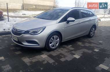 Универсал Opel Astra 2017 в Львове