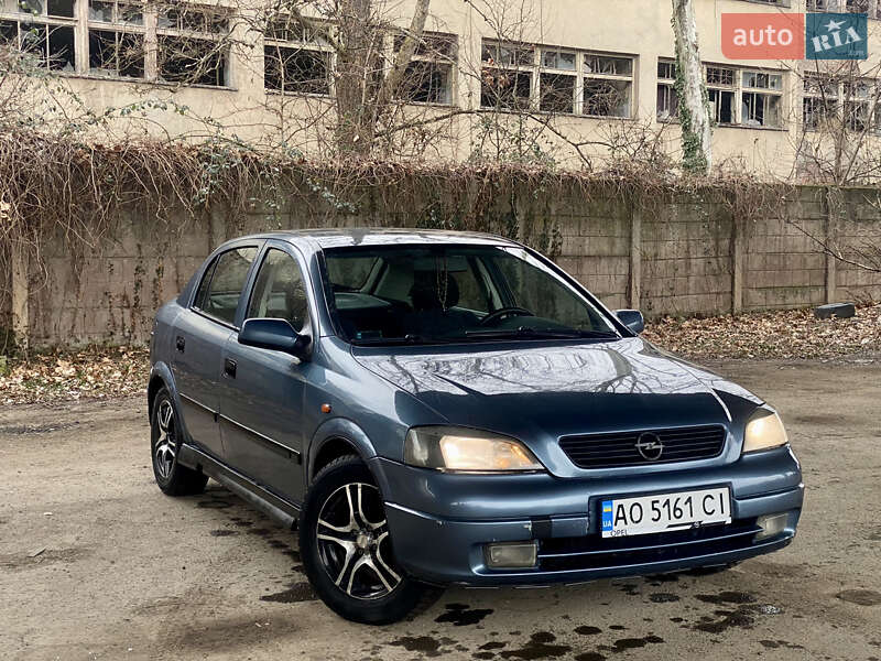 Хетчбек Opel Astra 1998 в Мукачевому