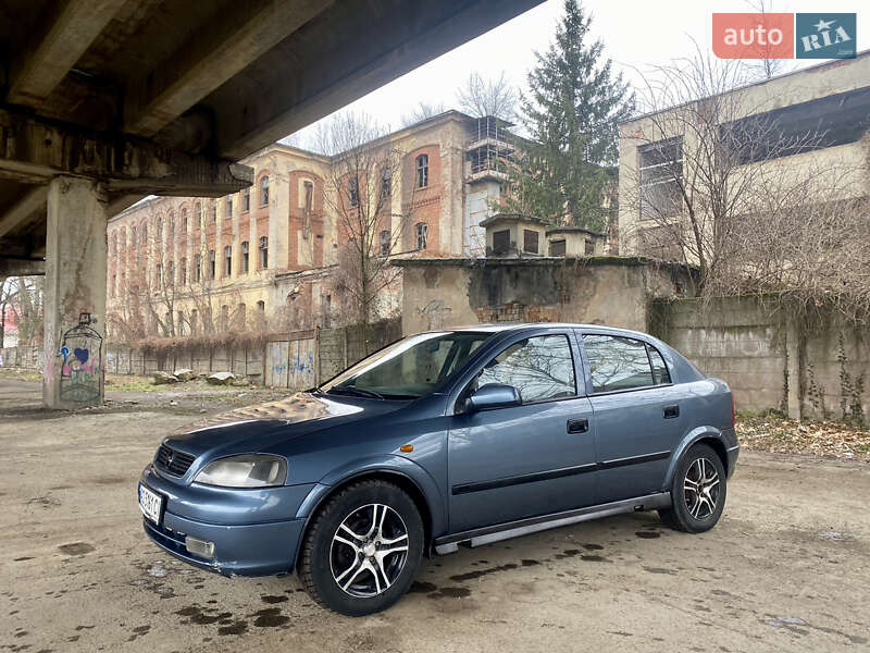 Хетчбек Opel Astra 1998 в Мукачевому