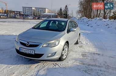 Универсал Opel Astra 2010 в Тернополе