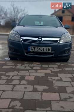 Универсал Opel Astra 2010 в Коломые
