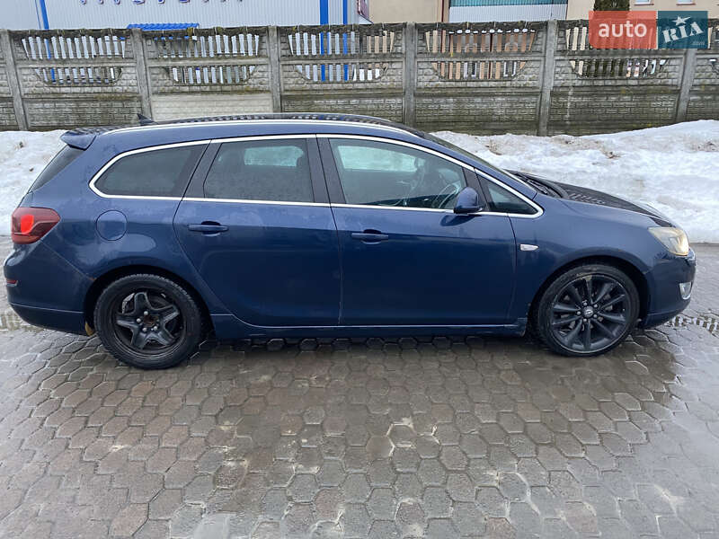 Універсал Opel Astra 2011 в Костопілі