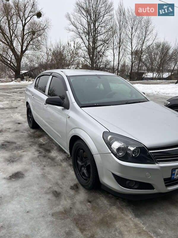 Седан Opel Astra 2008 в Києві