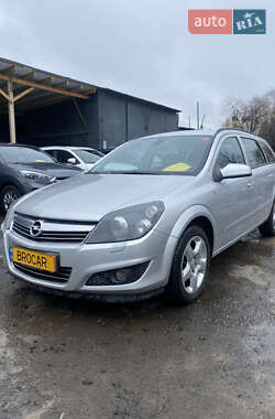 Универсал Opel Astra 2008 в Луцке