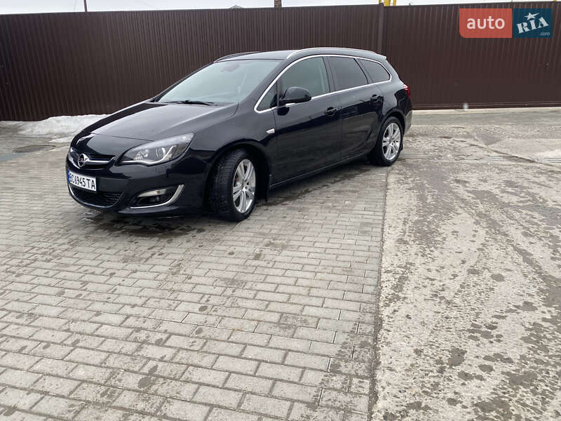 Универсал Opel Astra 2013 в Ходорове