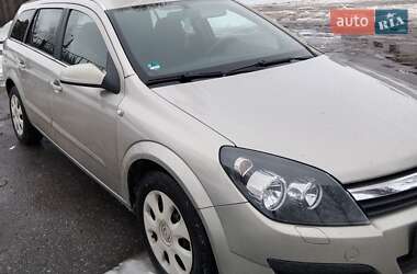 Універсал Opel Astra 2005 в Олександрії
