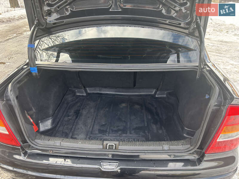 Седан Opel Astra 2006 в Козятині