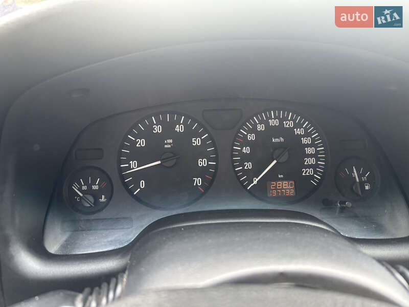 Седан Opel Astra 2006 в Козятині