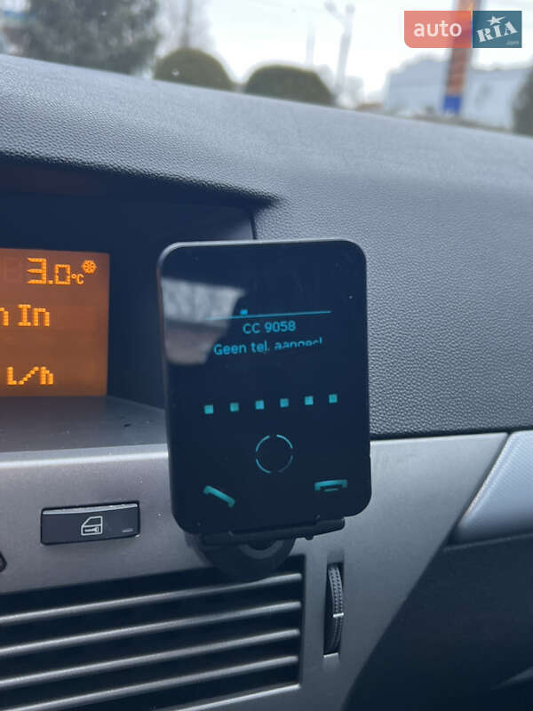 Універсал Opel Astra 2006 в Лубнах