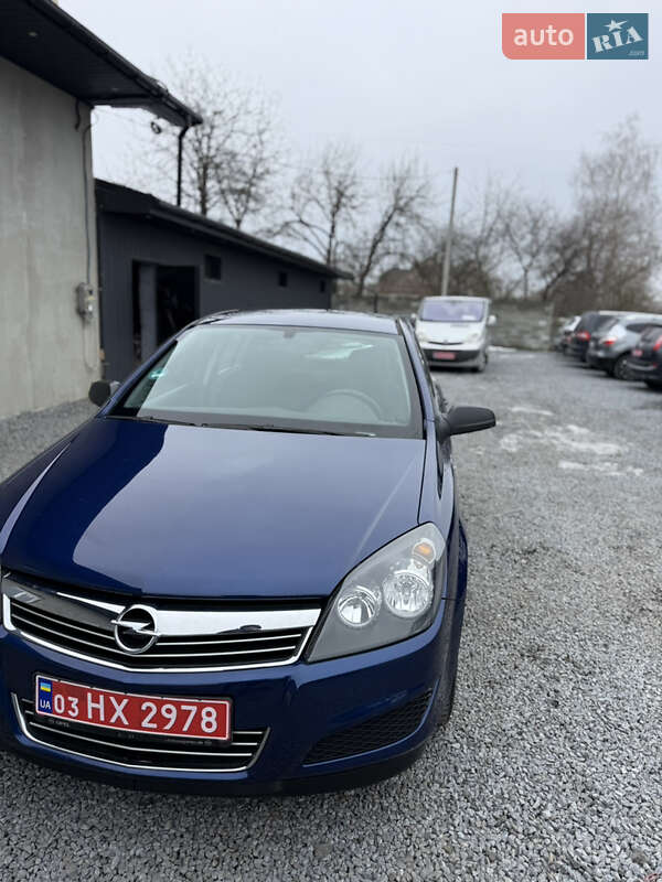 Хэтчбек Opel Astra 2009 в Луцке фото 5 Хэтчбек Opel Astra 2009 в Луцке