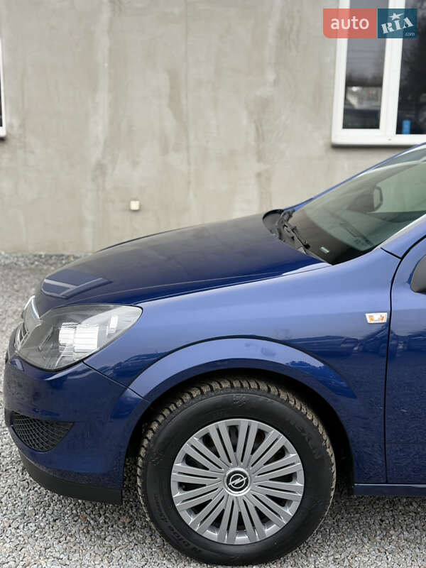 Хэтчбек Opel Astra 2009 в Луцке фото 77 Хэтчбек Opel Astra 2009 в Луцке