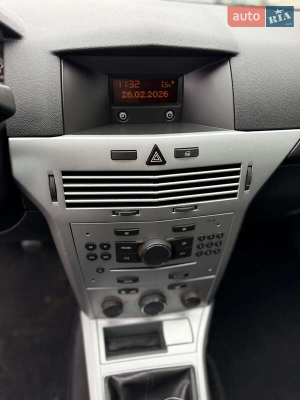 Хэтчбек Opel Astra 2009 в Луцке фото 133 Хэтчбек Opel Astra 2009 в Луцке