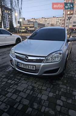 Універсал Opel Astra 2007 в Івано-Франківську
